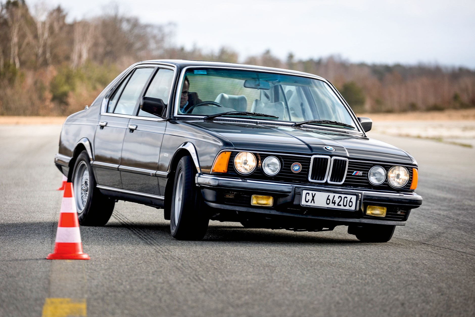Podróż morska może być przyjemnością. Ale jeśli trafimy na sztormową pogodę, to nawet na dużym statku odczujemy dolegliwości morskiej choroby.