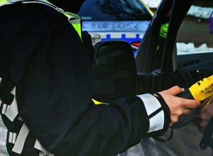 Jechał się oświadczyć, okazało się, że miał sporo na sumieniu. "Tłumaczył miłością"
