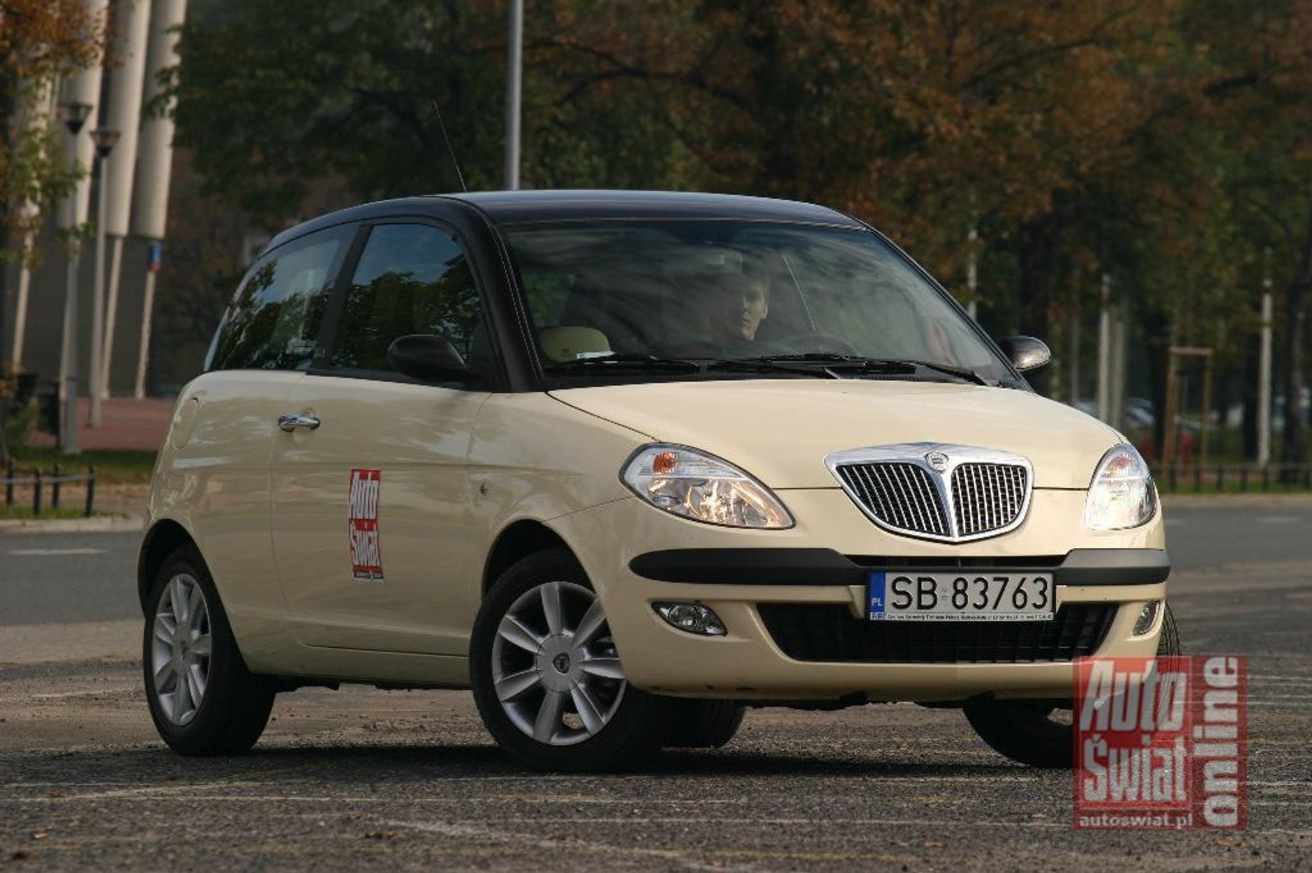 Lancia Ypsilon