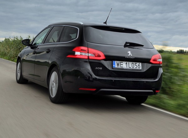Peugeot 308 SW 1.5 BlueHDi 130 EAT8 - kombi w dobrej formie