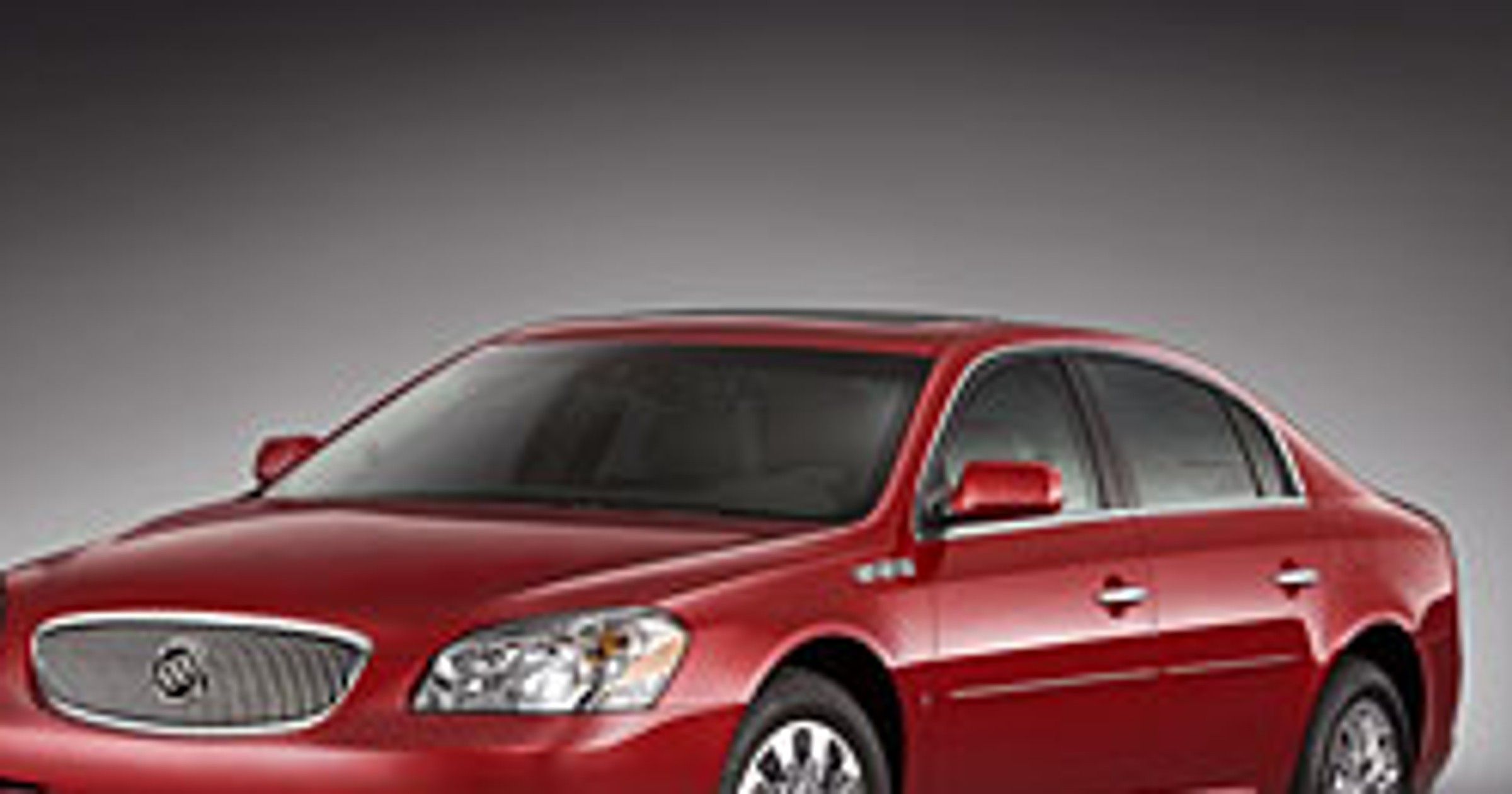 Buick Lucerne: poszerzona oferta wersji