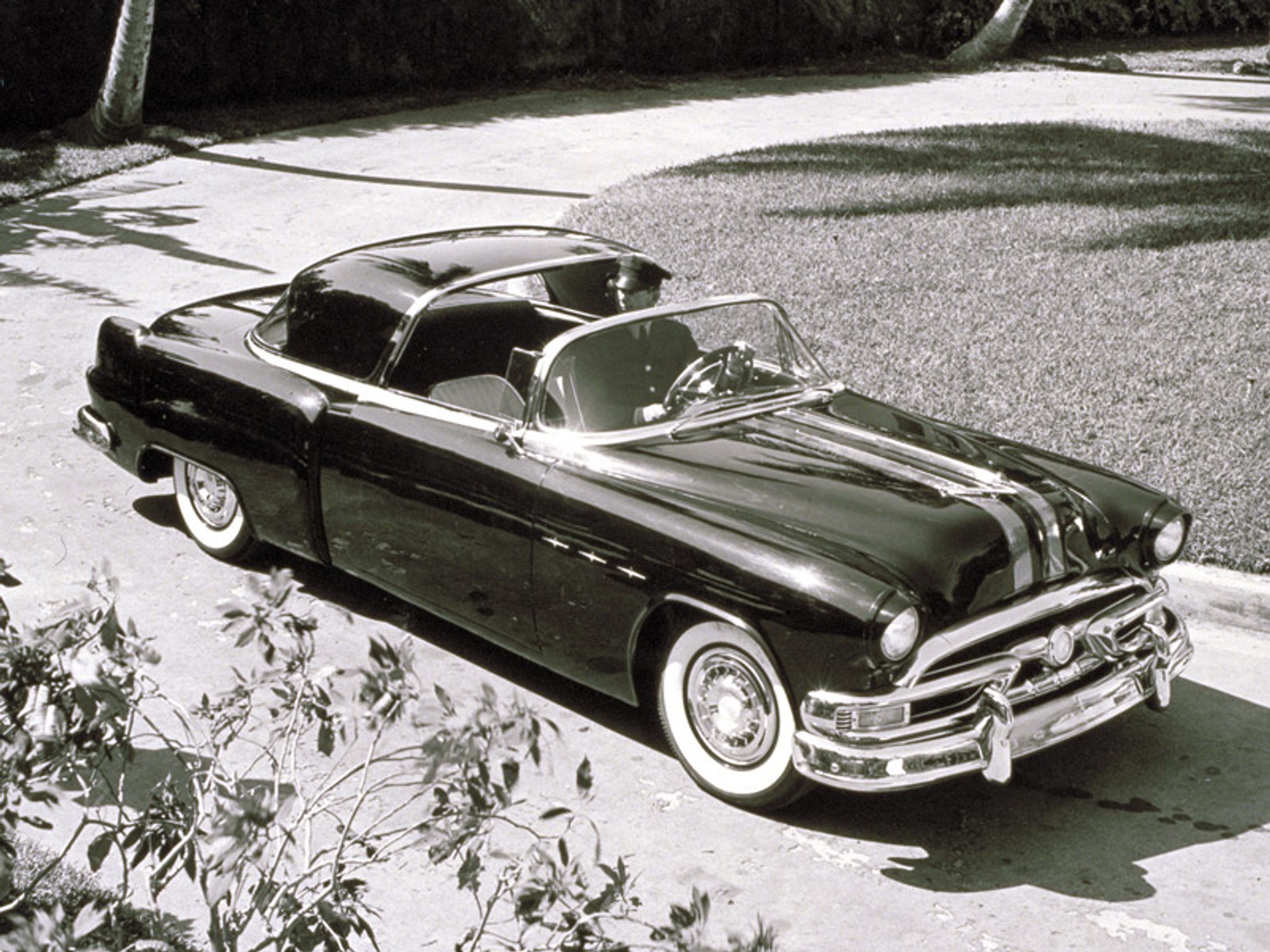 GM zaprezentuje w Pebble Beach samochody z wystawy Motorama (fotogaleria)