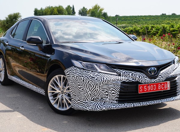 Toyota Camry - czy to będzie rywal Mondeo i Passata?