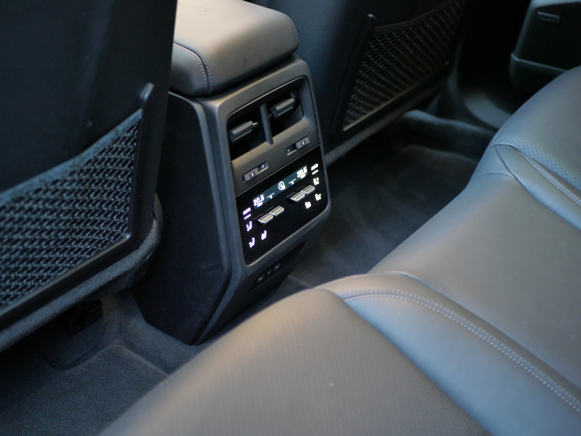 Porsche Macan 4 electric