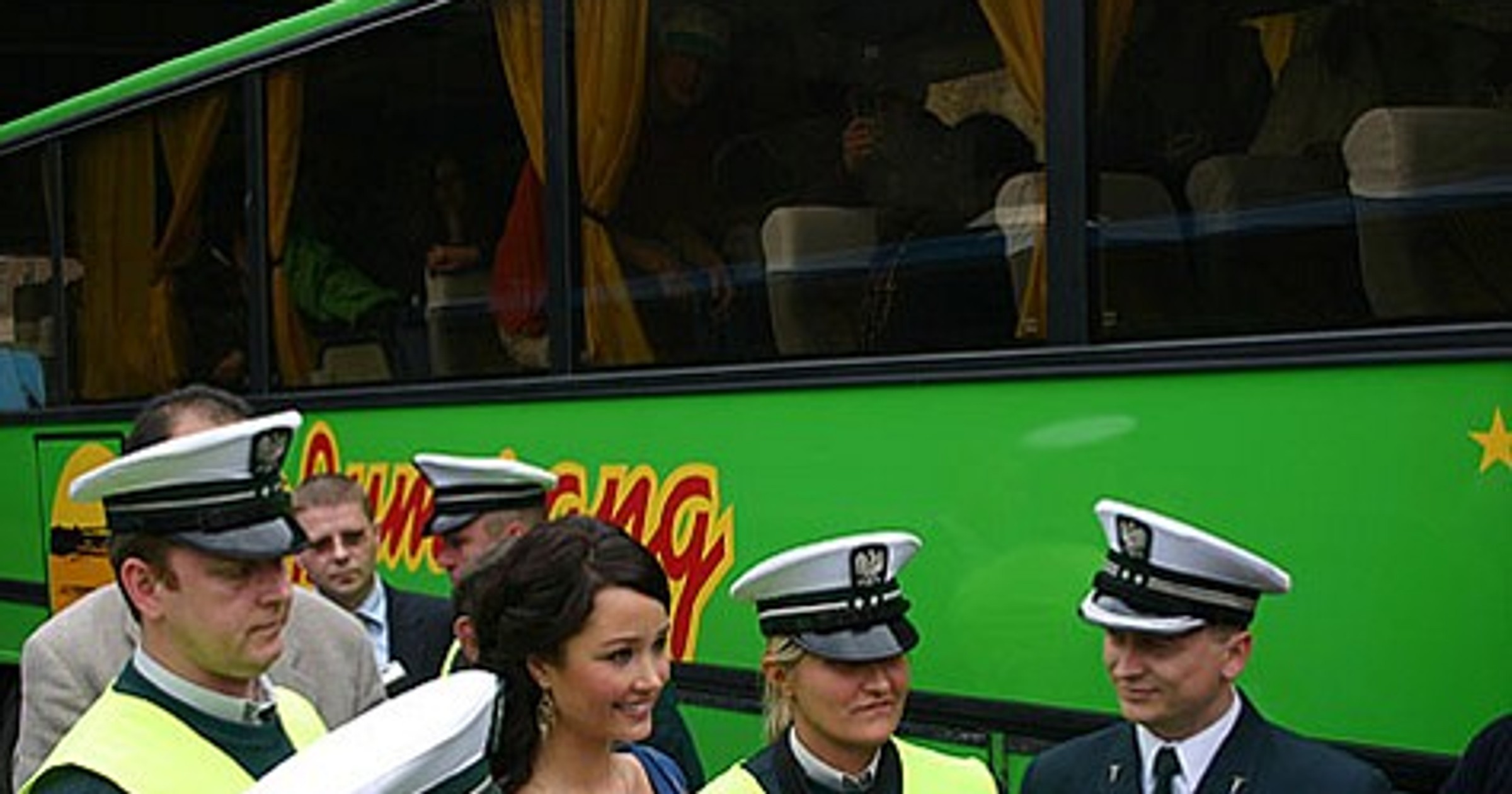 Krokodyl i uśmiech Miss Świata w nagrodę