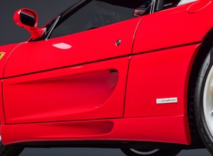 Ferrari Jeremy’ego Clarksona trafiło na aukcję. Cena nie będzie niska