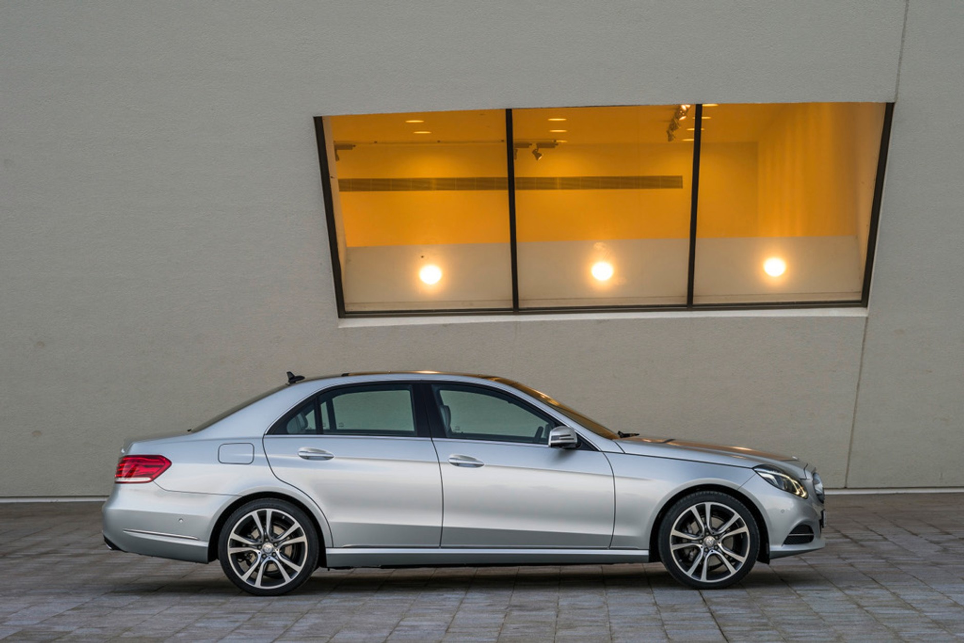 Nowy Mercedes Klasy E to aspiracje godne klasy S