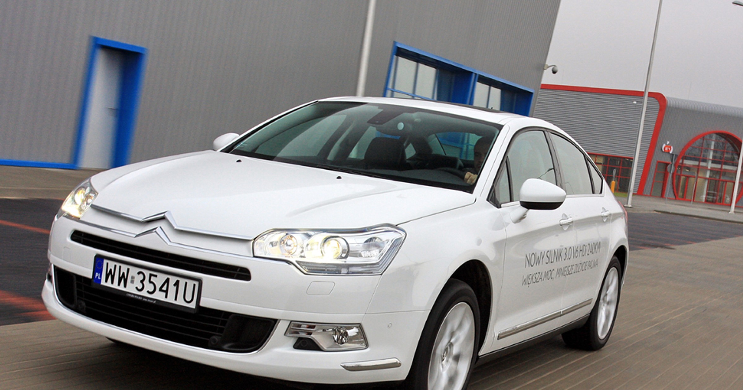 Citroen C5 3.0 V6 HDi: Prawie bezkonkurencyjny