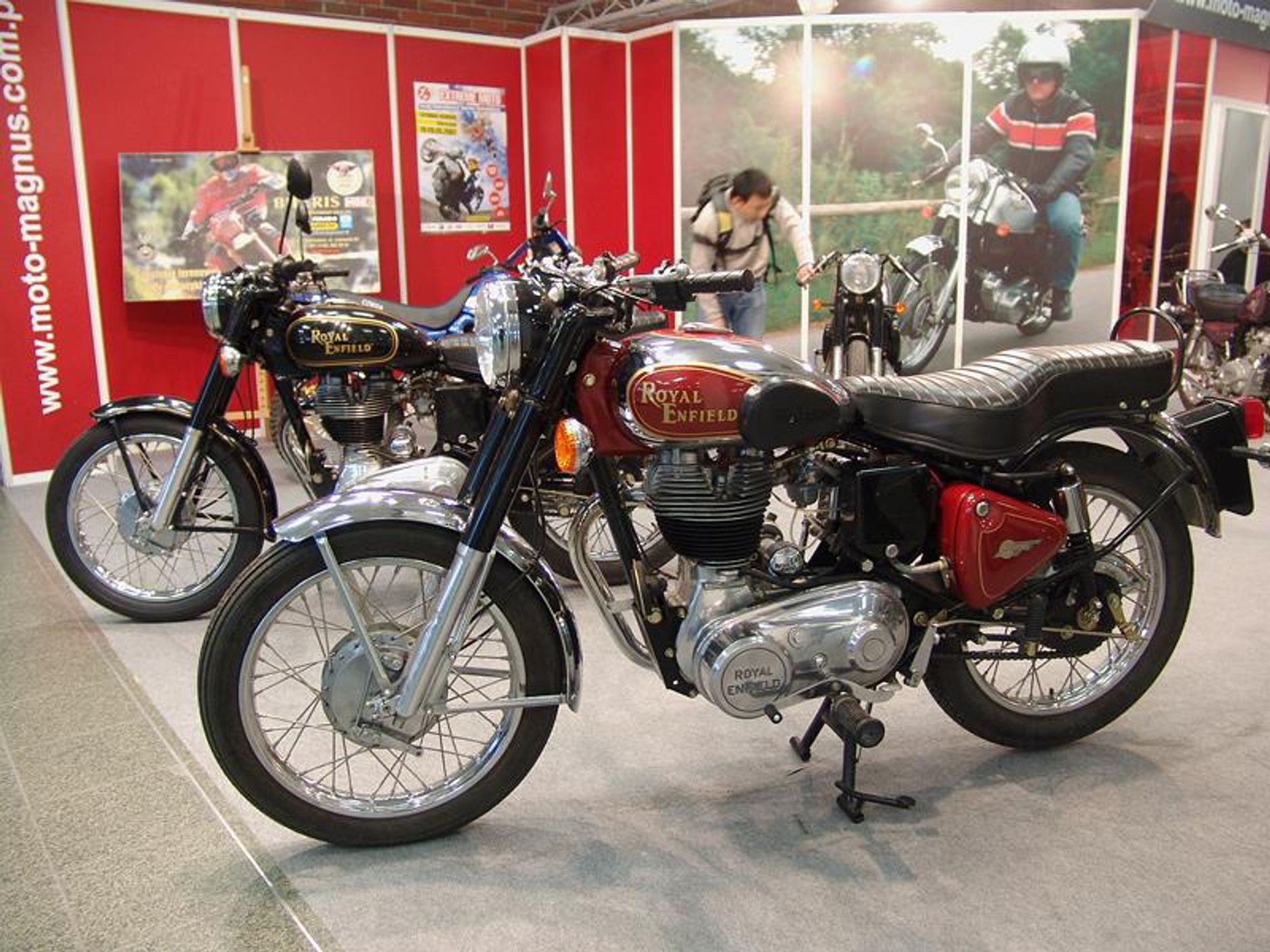 MOTOCYKL-EXPO 2007: cudowne maszyny i piękne dziewczyny (fotogaleria)