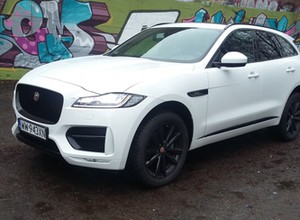 Jaguar F-Pace 3.0 AWD – luksus na sterydach | TEST