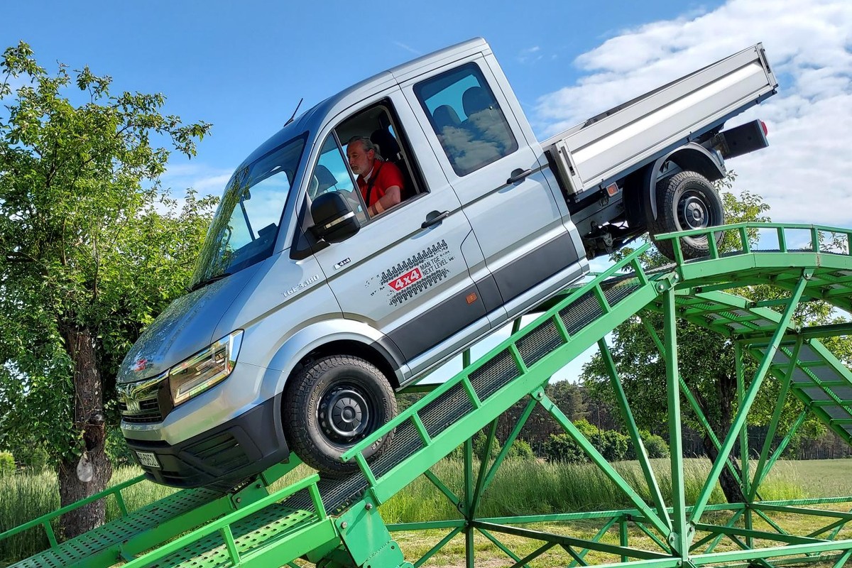 Dostawczakiem w terenie. Jeździłem MAN-em TGE 4x4