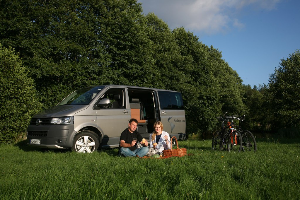 Volkswagen Multivan 2.0 BiTDI PanAmericana: salonka na eskapady