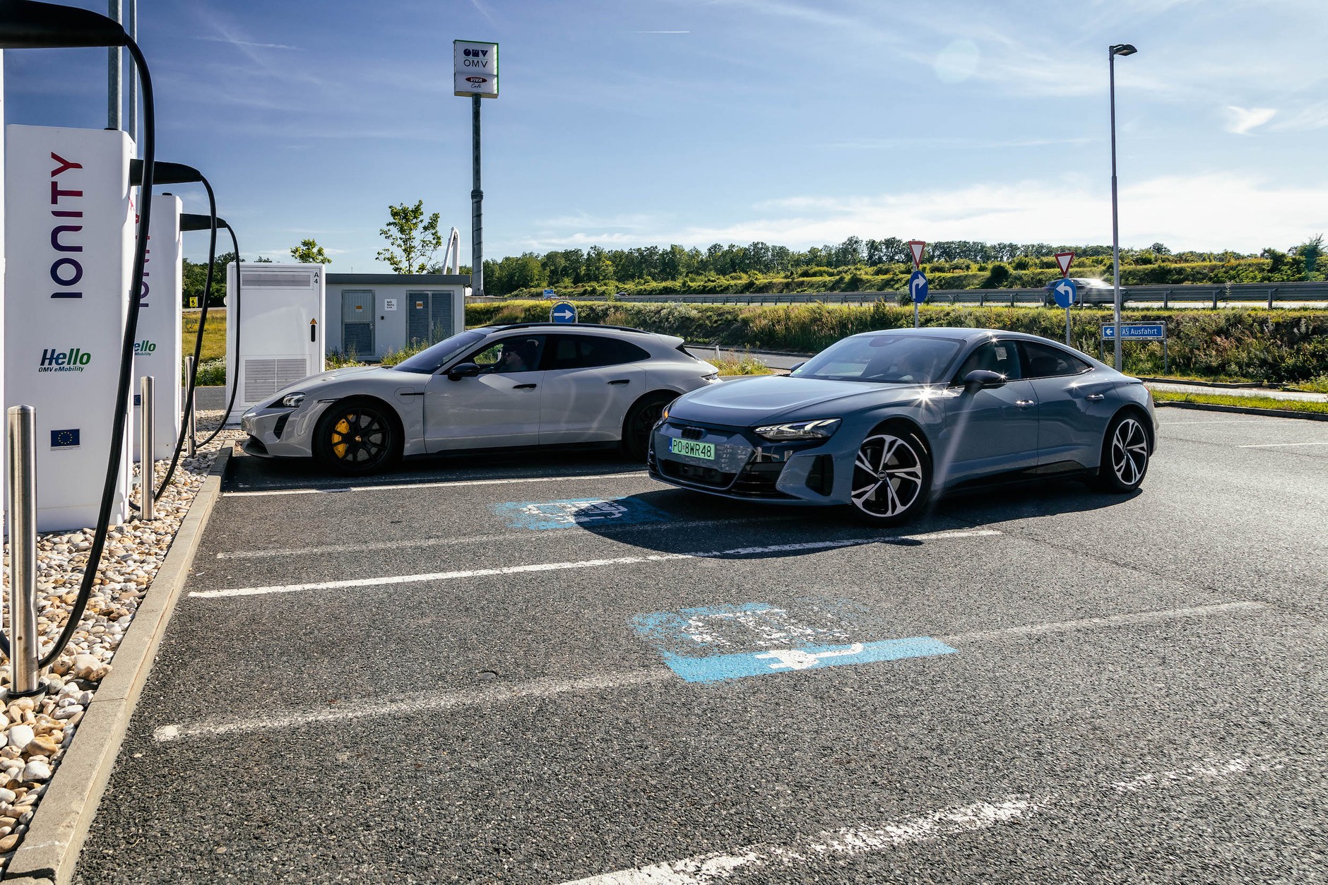 Podróż Porsche Taycanem i Audi e-tronem GT do Chorwacji
