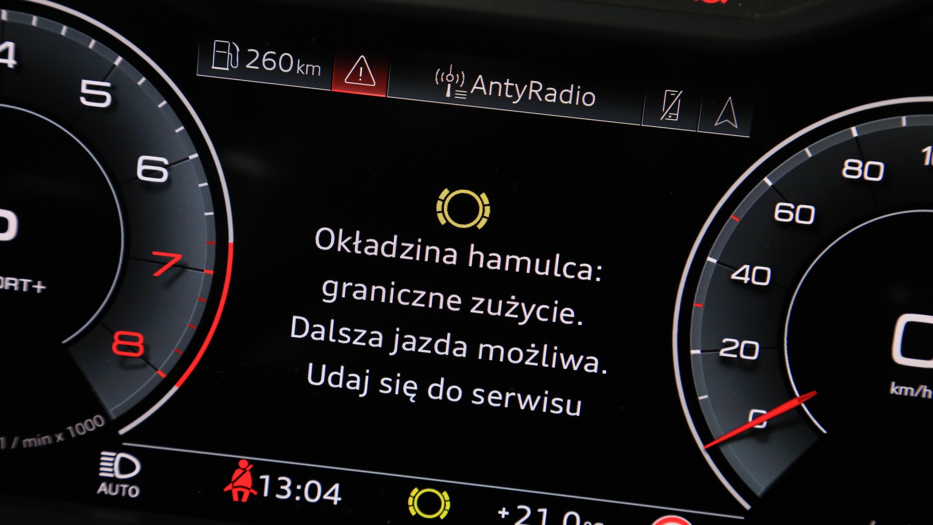 Audi A8 L 60 TFSI (2022 r.; D5)