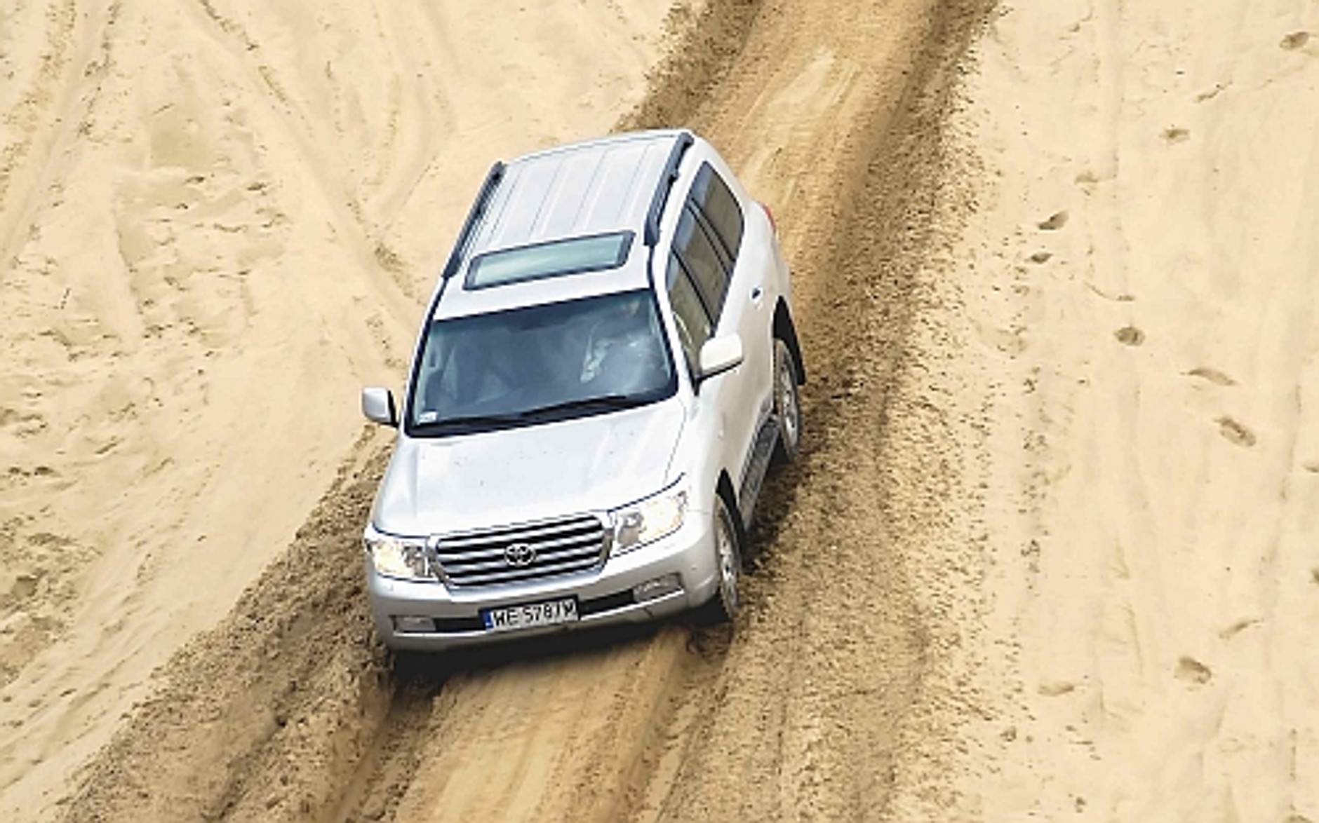 Toyota Land Cruiser V8 - Nowy król bezdroży