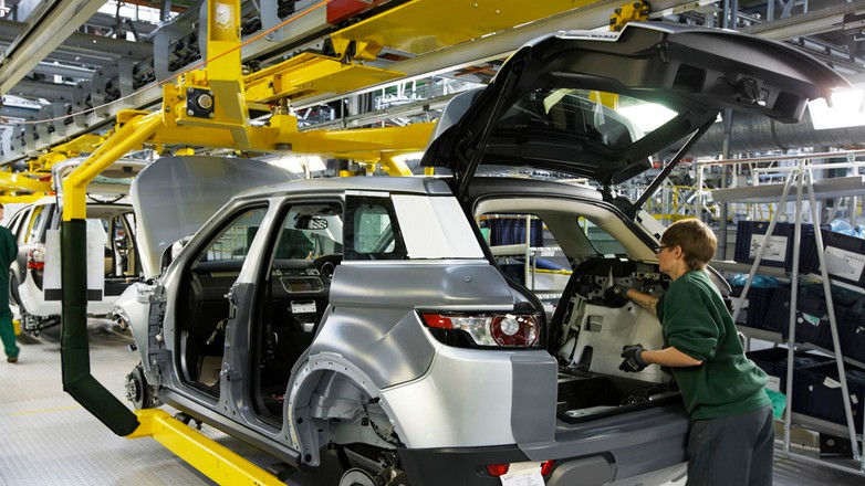 Jaguar Land Rover zwiększa produkcję