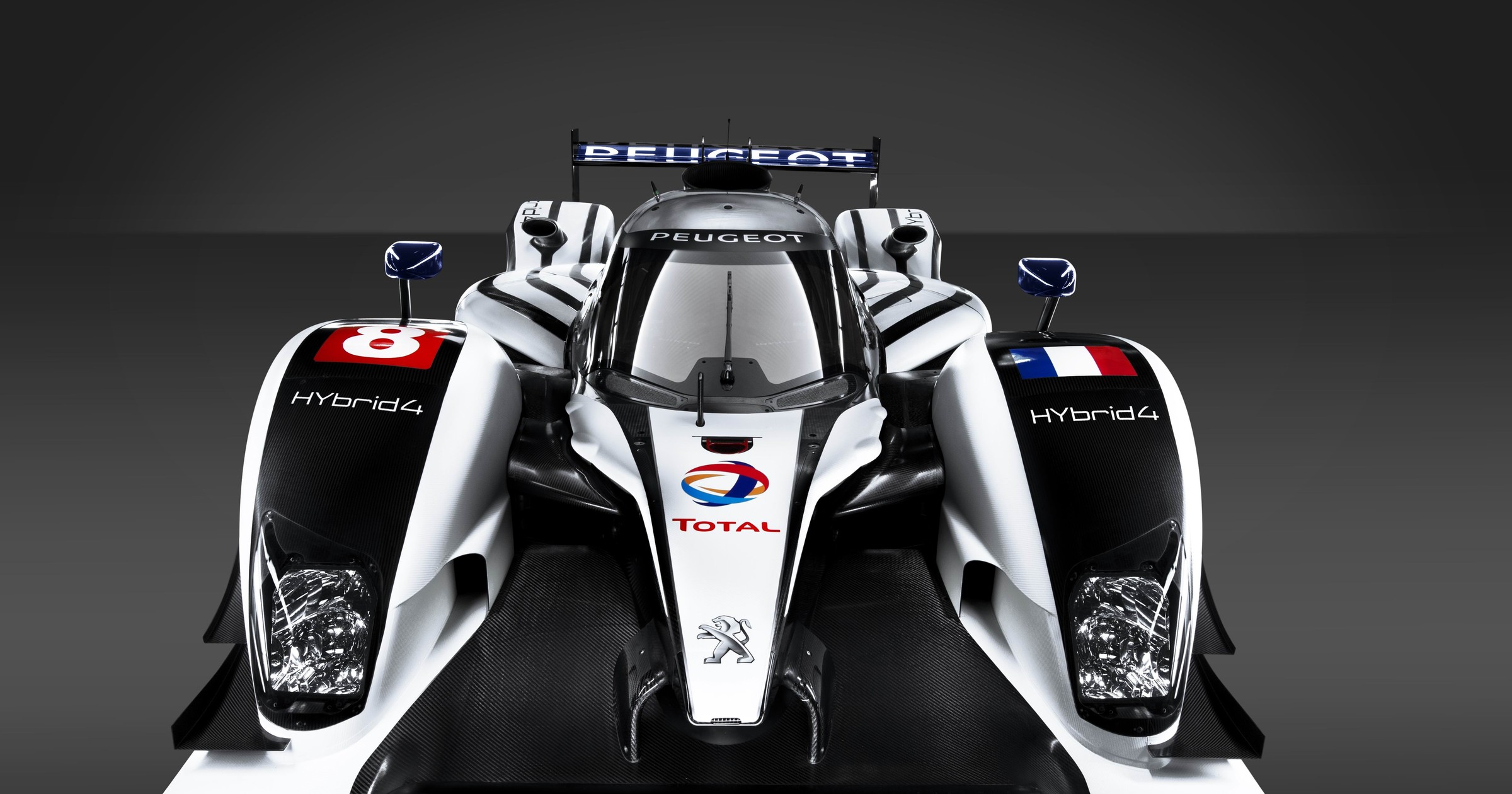 Peugeot 908 HYbrid4 gotowy do wygrywania
