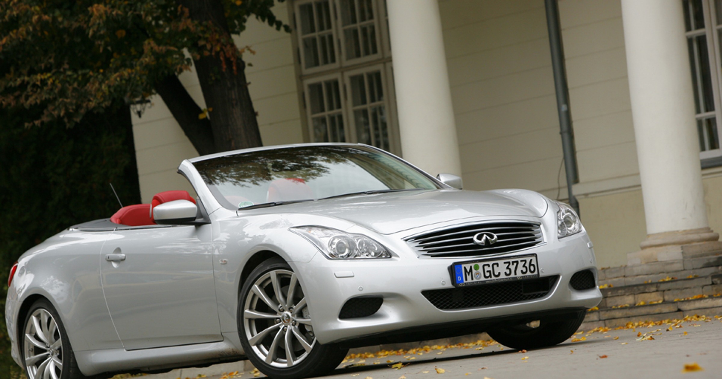 Infiniti G37 - Luksusowe otwarcie