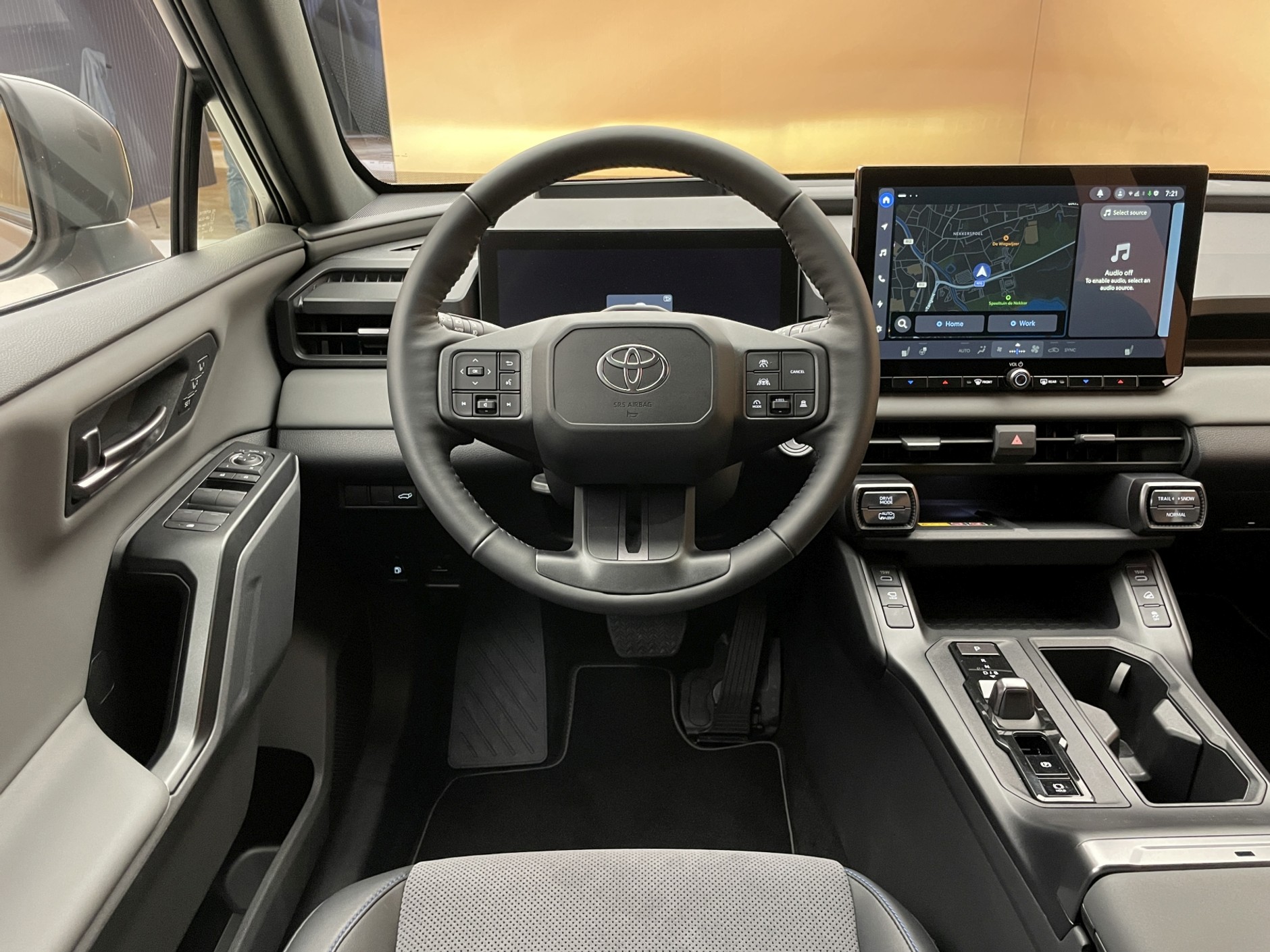 Nowa Toyota RAV4 (2025)