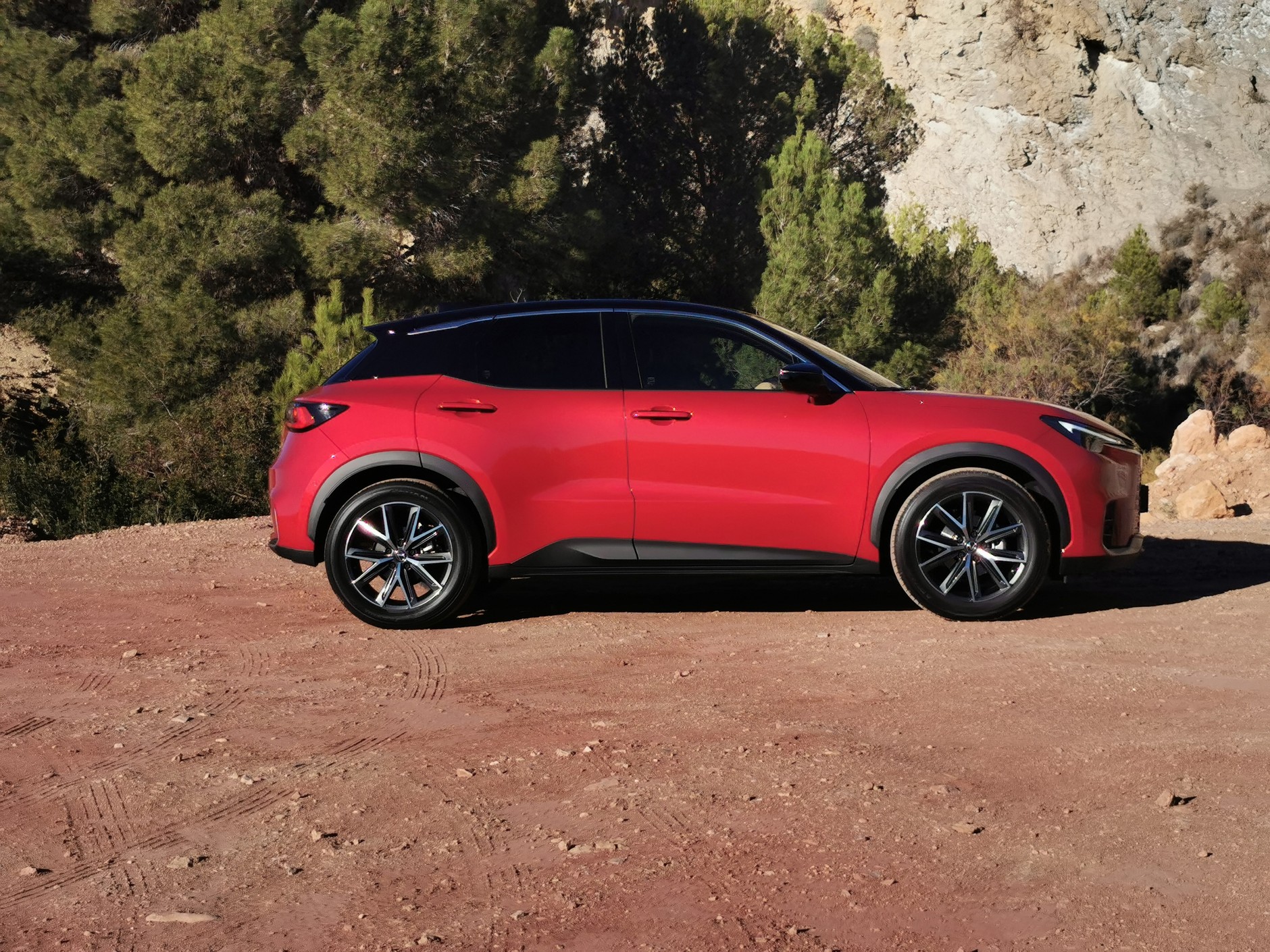 Lexus LBX 2023 – pierwsze jazdy