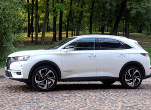 DS 7 Crossback 1.6 225 KM Performance Line – więcej sportu czy komfortu? | TEST