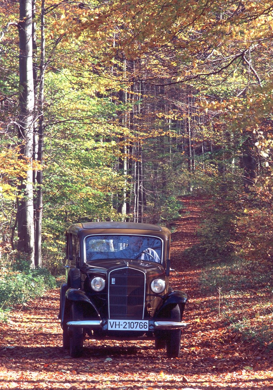 Opel i piękno jesieni (duża fotogaleria)