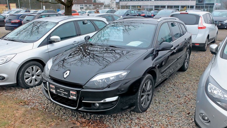 Oferty poleasingowe z Niemiec - Renault Laguna z 2011 r.8990 euro