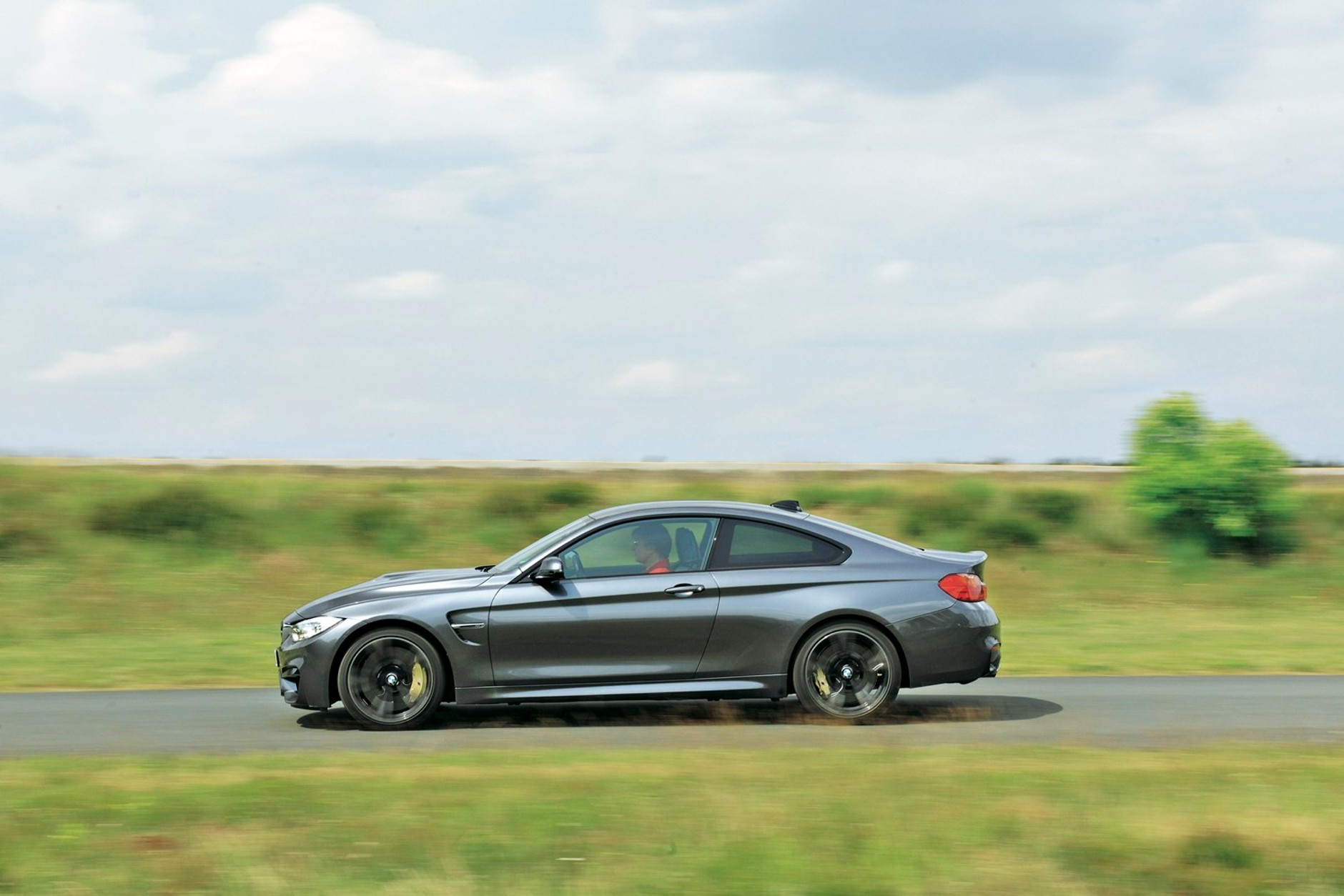 Porównanie Audi RS 5 i BMW M4