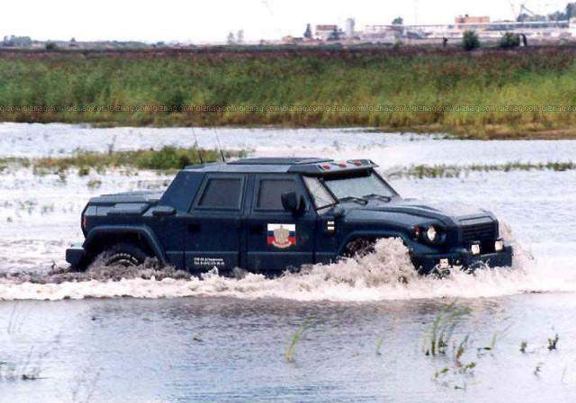 Combat T-98: rosyjski pogromca Hummerów