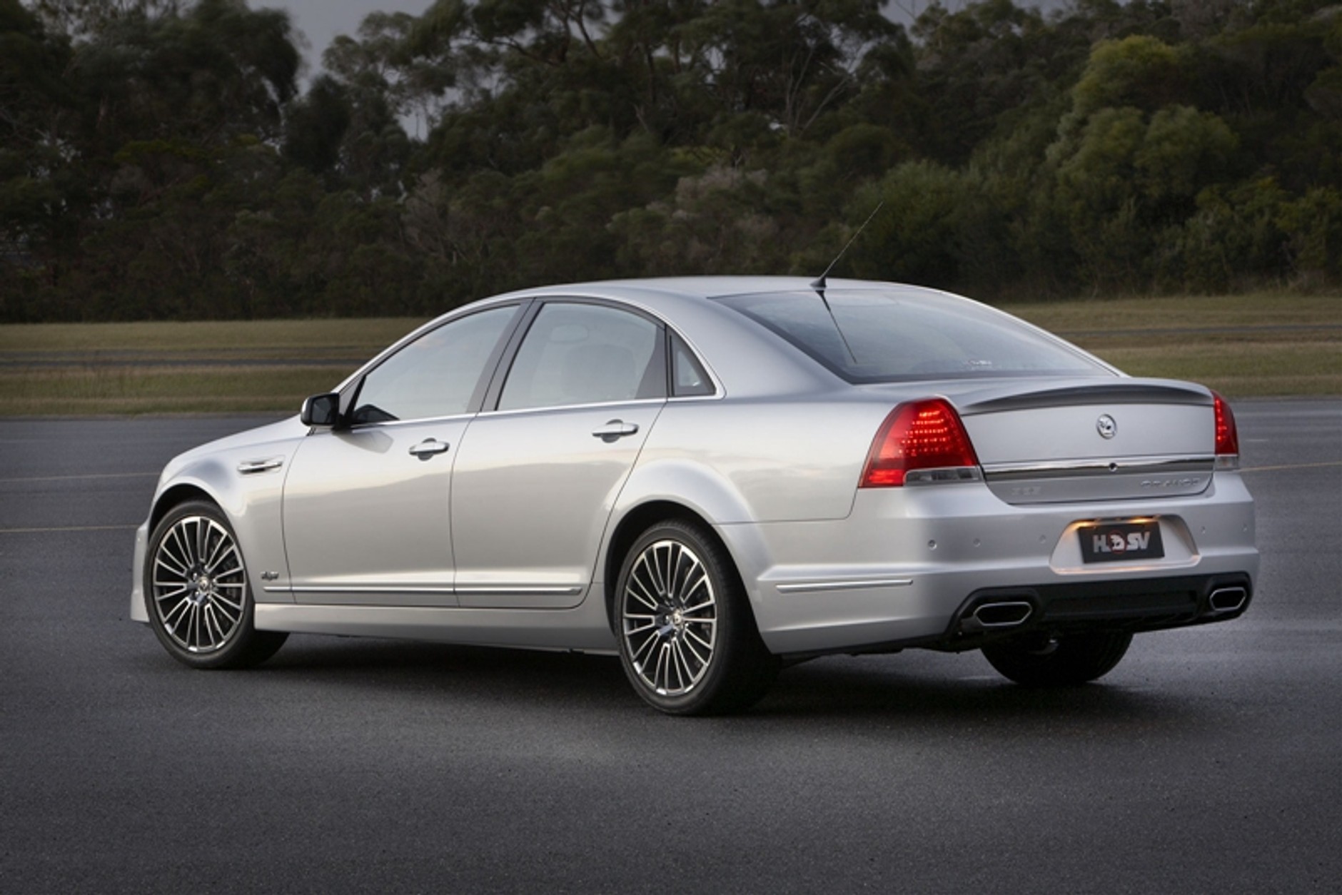 Holden Grange V8 to klasa S dla Aborygenów