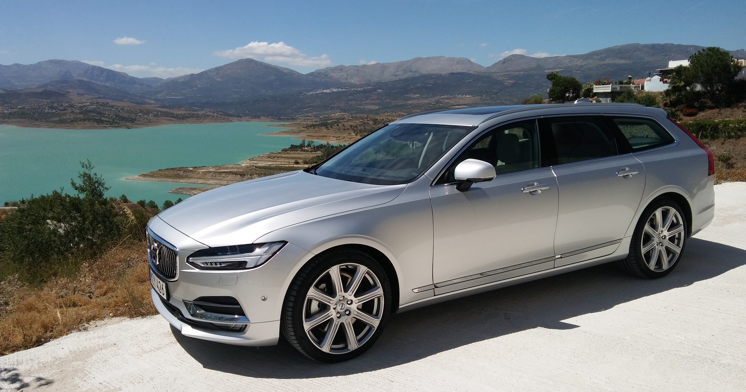 Volvo V90