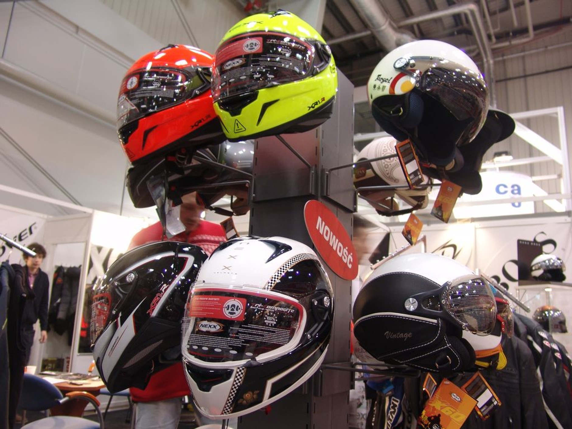 III Ogólnopolska Wystawa Motocykli i Skuterów: premiery i atrakcyjne hostessy (galeria)