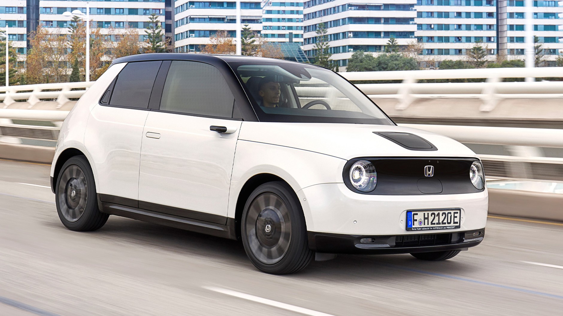 Honda e – od 152 900 zł