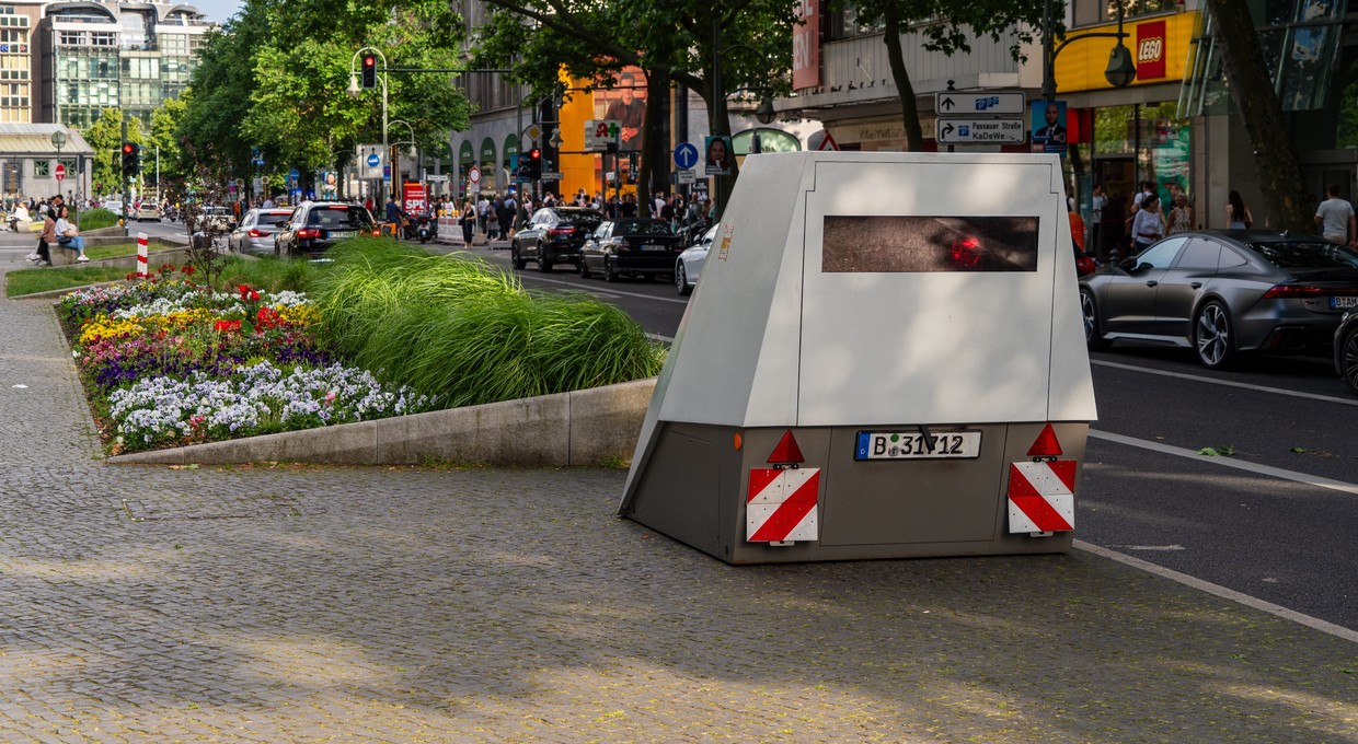 Rostock inwestuje w mobilne fotoradary. Zysk przewyższa koszty wynajmu