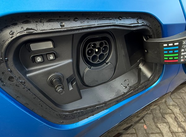 Podoba mi się ten Plug-in, tylko nie mam gdzie go ładować. Kupować mimo to?