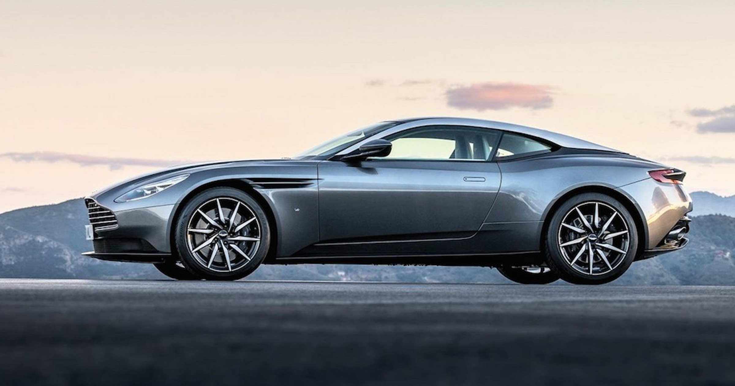 Aston Martin DB11