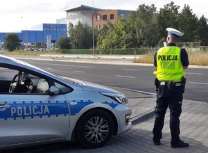 Aż trudno uwierzyć, co zrobiła kobieta w BMW. Zatrzymali ją inni kierowcy