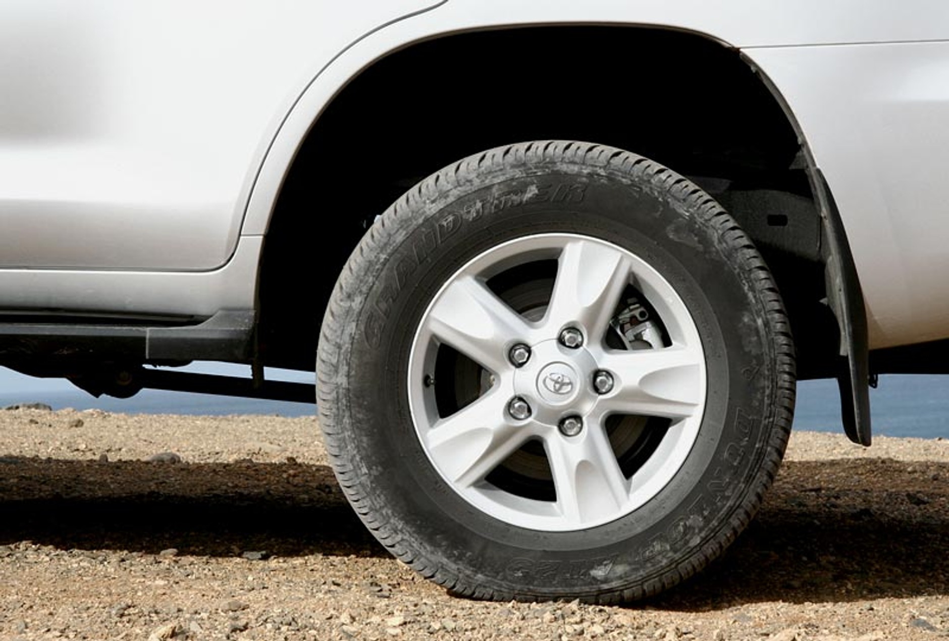 Toyota Land Cruiser V8: pierwsze wrażenia