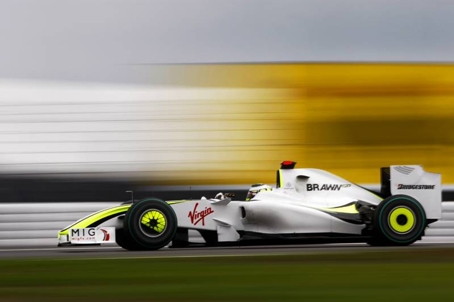Grand Prix Niemiec 2009: rozpędzony Red Bull Racing dogania Brawn GP (fotogaleria)