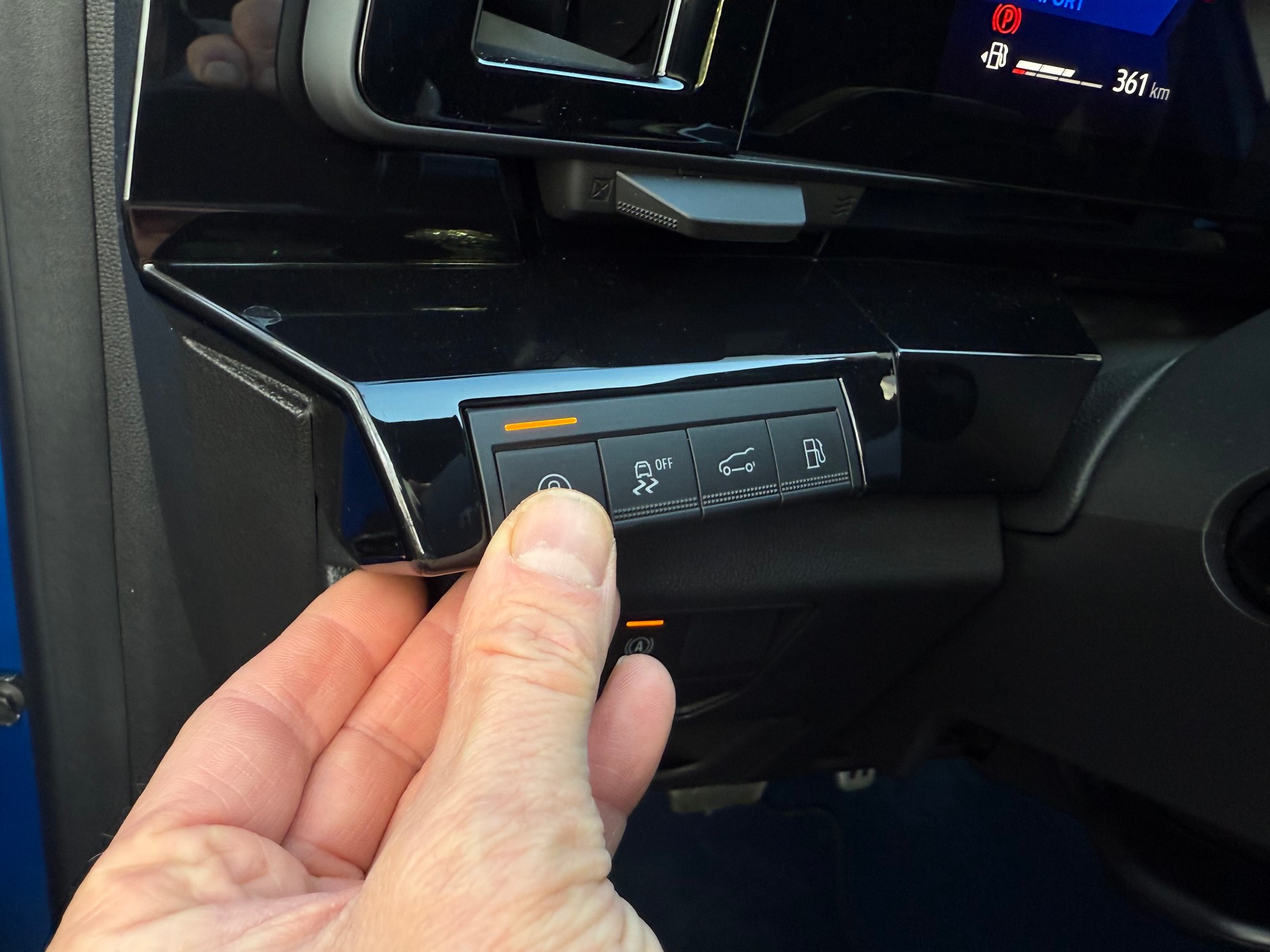 Wywołanie zapamiętanych ustawień urządzeń ostrzegających o niebezpieczeństwie