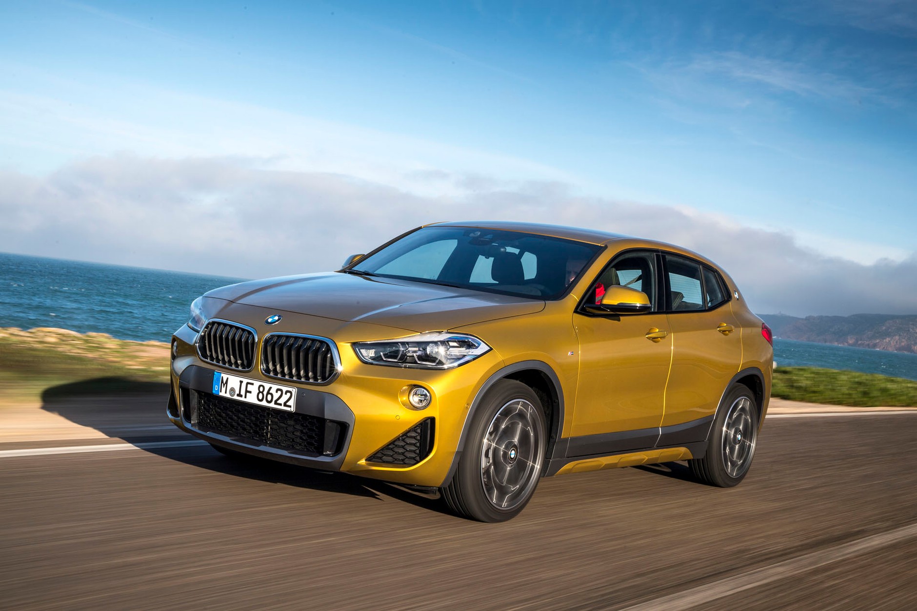 BMW X2 - SUV z genami coupe