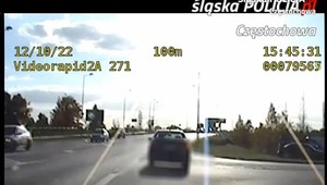 Nie reagował na sygnały policji. Radiowóz musiał zajechać mu drogę [WIDEO]