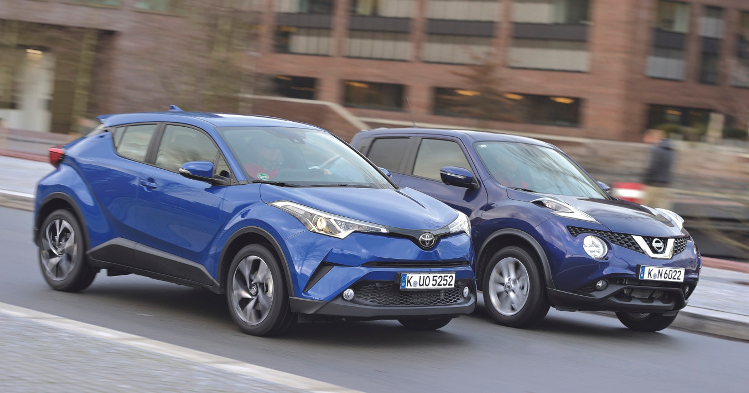 Nissan Juke i Toyota C-HR