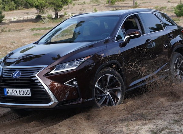 Lexus RX 4. generacji: luksusowy, obszerny, bezpieczny