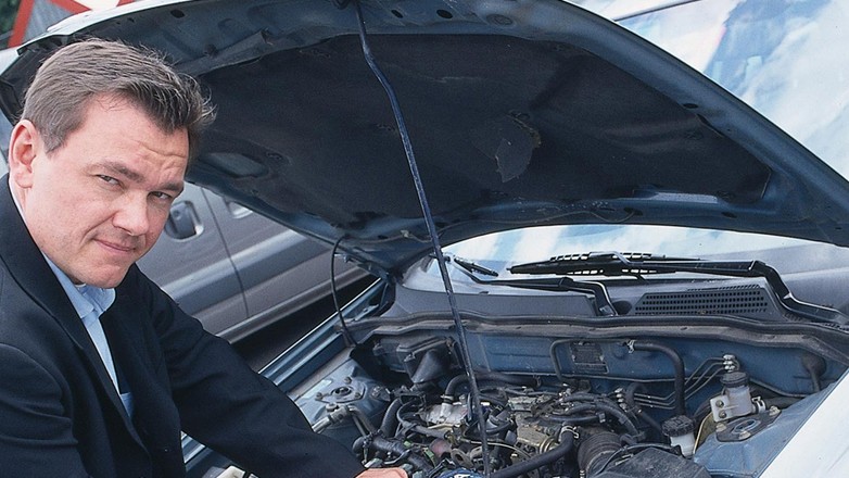 Akumulator w aucie - radzimy jak niego dbać