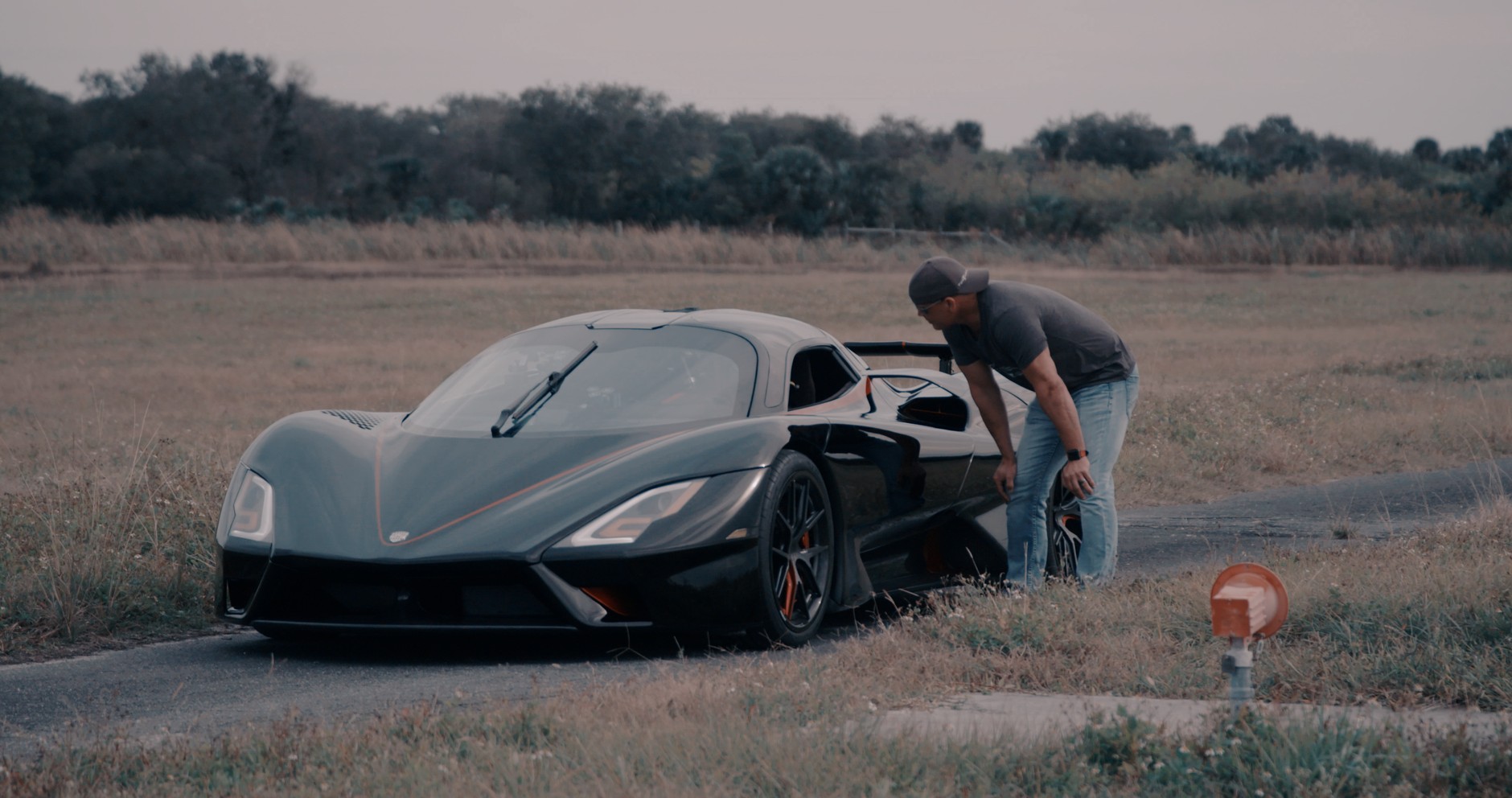 SSC Tuatara rozwinęła prędkość ponad 460 km/h