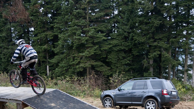 Sporty w terenie downhill: czyli, ostre zjazdy