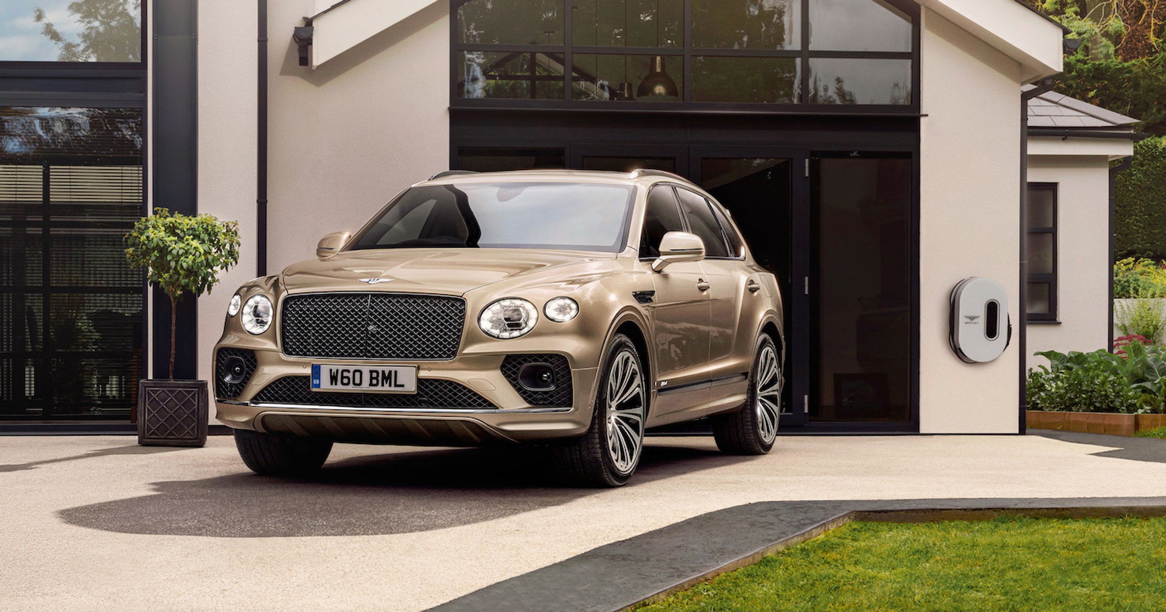 Bentley Bentayga Hybrid – pierwszy ultra  luksusowy SUV PHEV