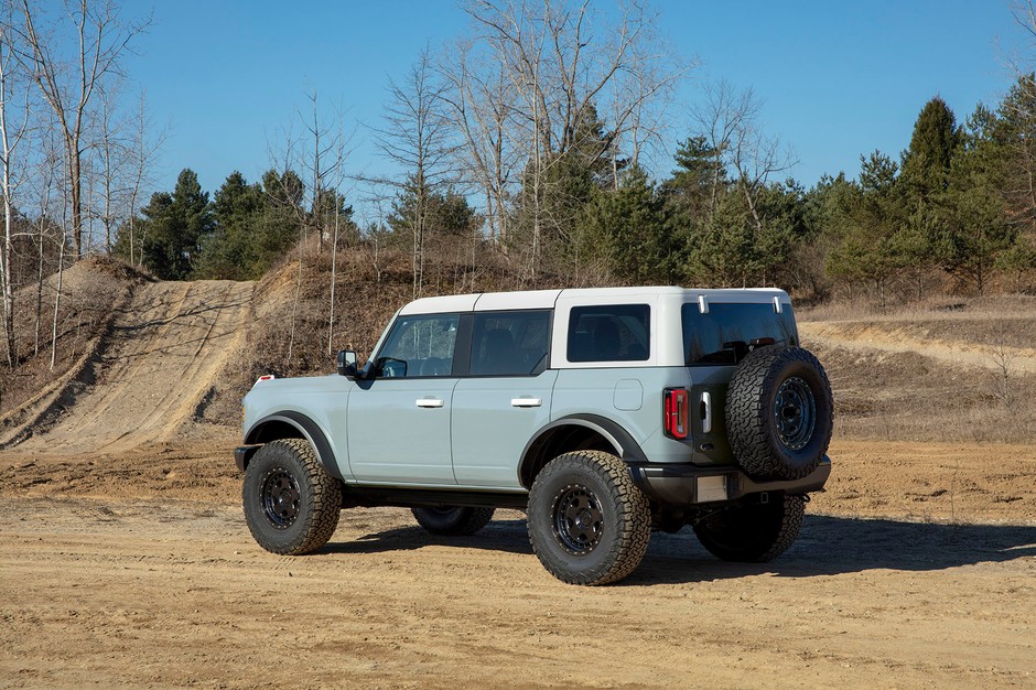 Ford Bronco 2021 - zobacz go na 50 zdjęciach