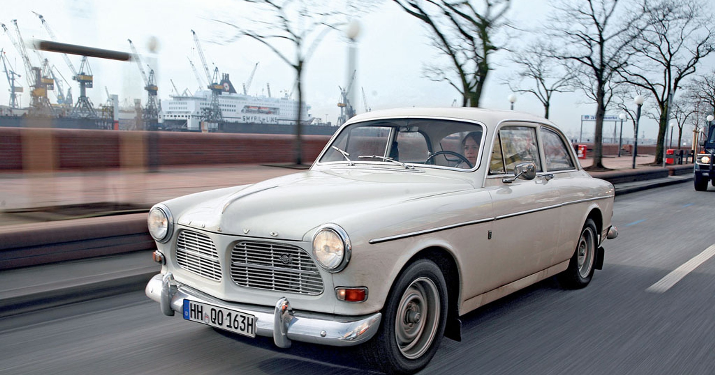 Volvo_P121_Amazon_SKR